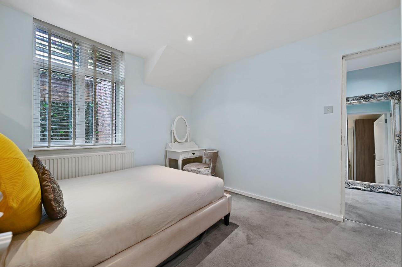 Hampstead Opulence Apartment - Luxurious Split Level Property 런던 외부 사진